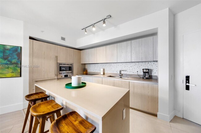 Photo - 4111 S Ocean Dr Unidad 1410