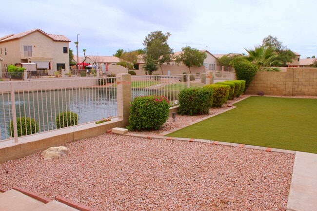 Photo - 691 S Sahuaro Dr