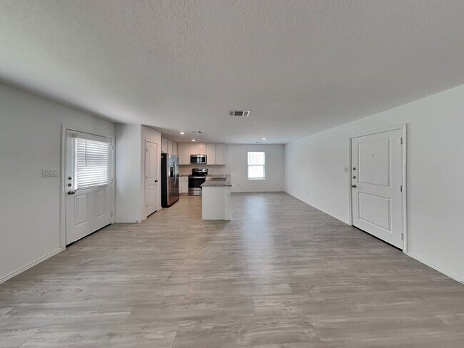 Photo - 144 Parish Ln