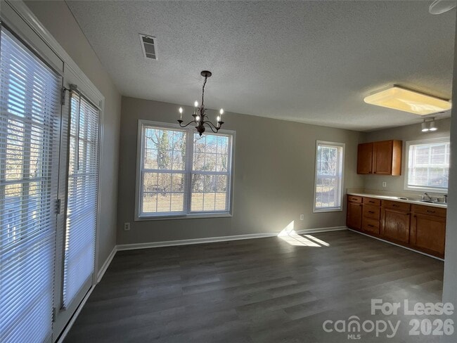 Photo - 1742 Park Terrace Ln