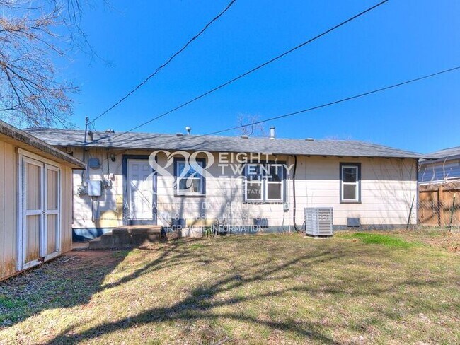 Photo - 3 Bed/1 Bath Single Family Home Available Now! Within 5 miles of TAFB!