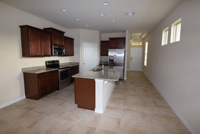 Photo - 16073 Pebble Blf Lp