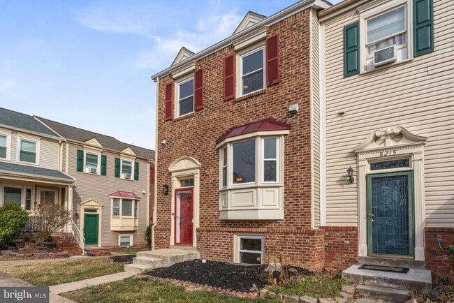 Photo - 8213 Roxbury Dr