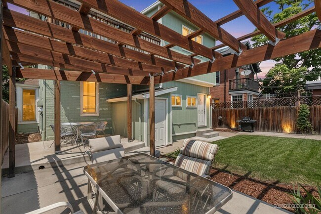 Photo - 208 S Lincoln St Unidad A