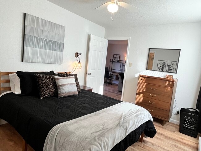 Photo - Rocky Court Unit 7