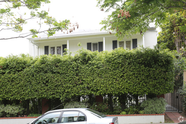 Building Photo - Camden Drive Rental