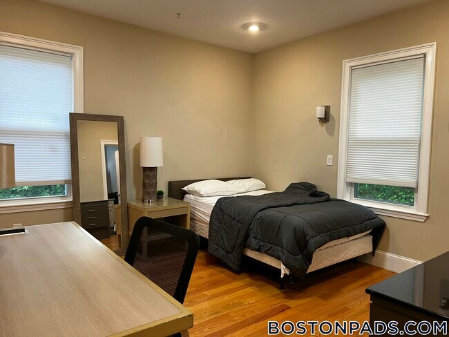 1778 Commonwealth Ave Unit 1