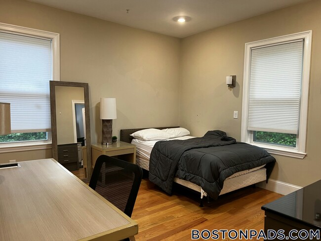 Photo - 1778 Commonwealth Ave Unidad 1