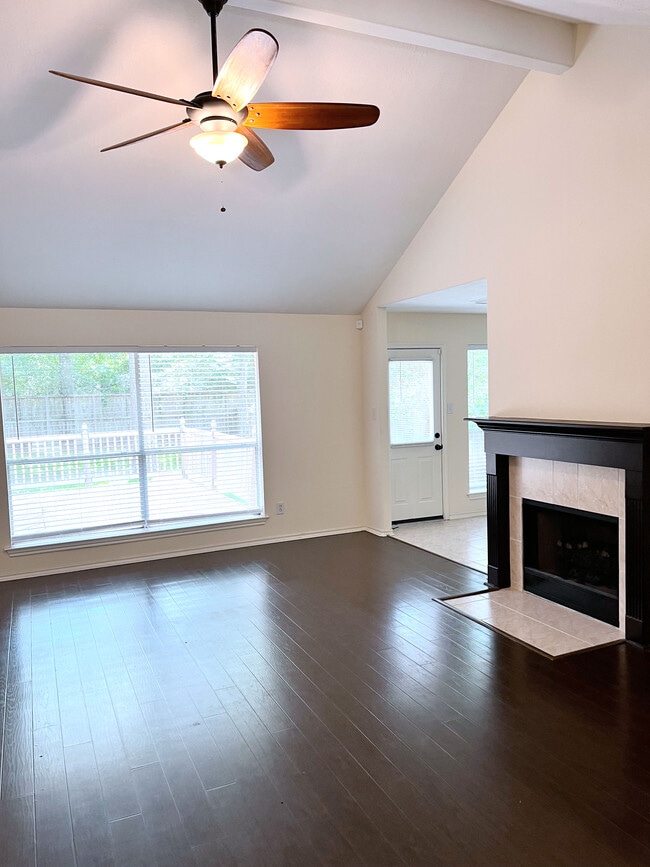 Photo - 126 W Russet Grove Cir