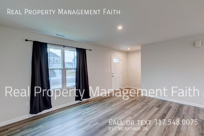 Photo - 897 McArthur Dr
