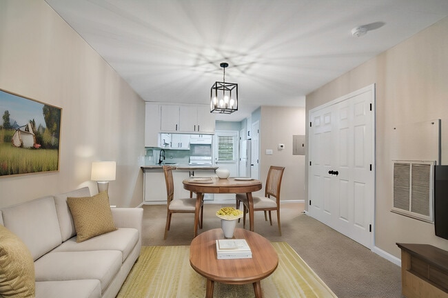 Photo - Edgewood Apartments
