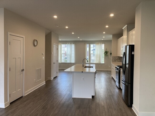 Photo - 301 Theodora Way