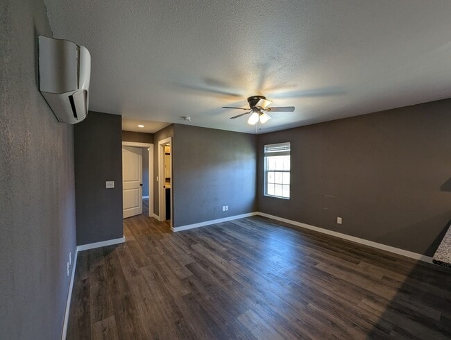 Photo - 480 S 8th St
