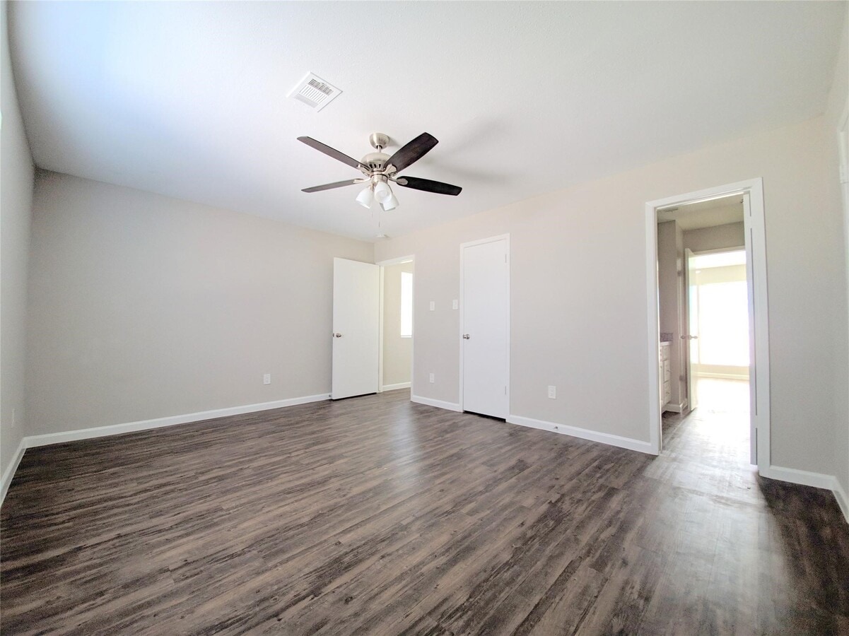 Photo - 1960 Upland Dr