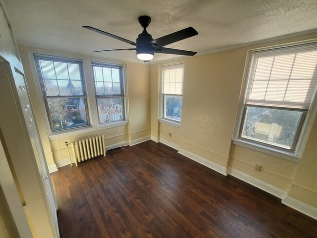 Photo - 415 County St Unit 512