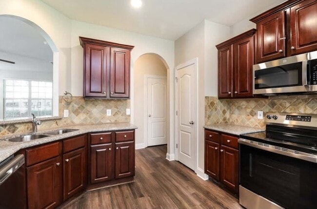 Photo - 1205 Stonecrop Ln