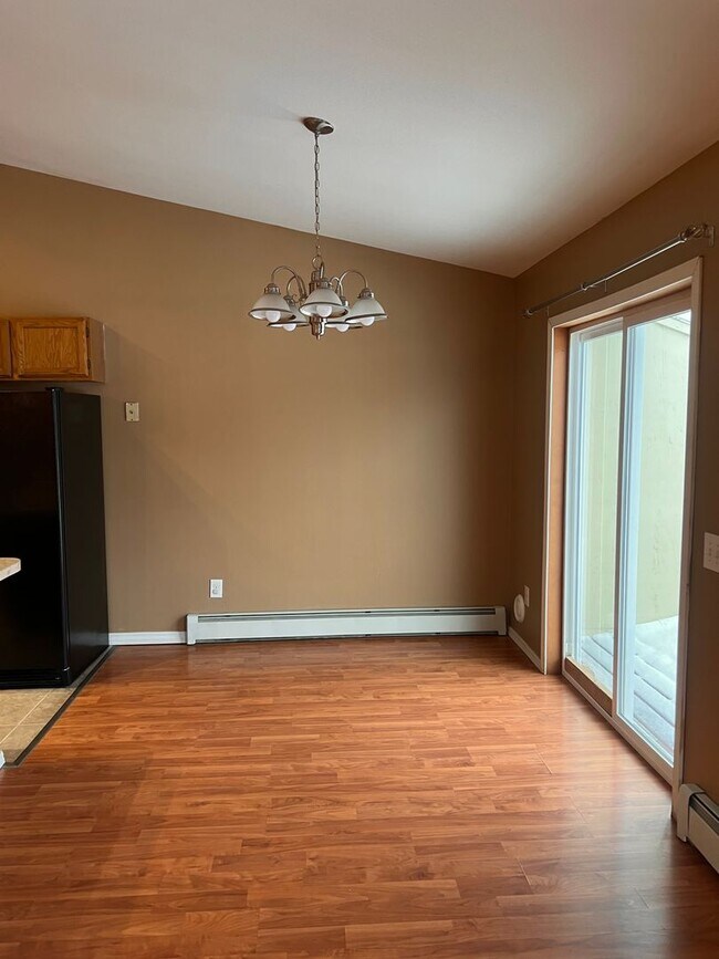 Photo - Beautiful 3 bedroom/2bath with spacious deck and backyard