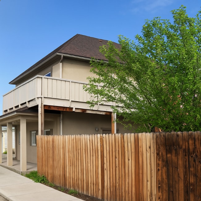 Building Photo - 124 W Main St Rental
