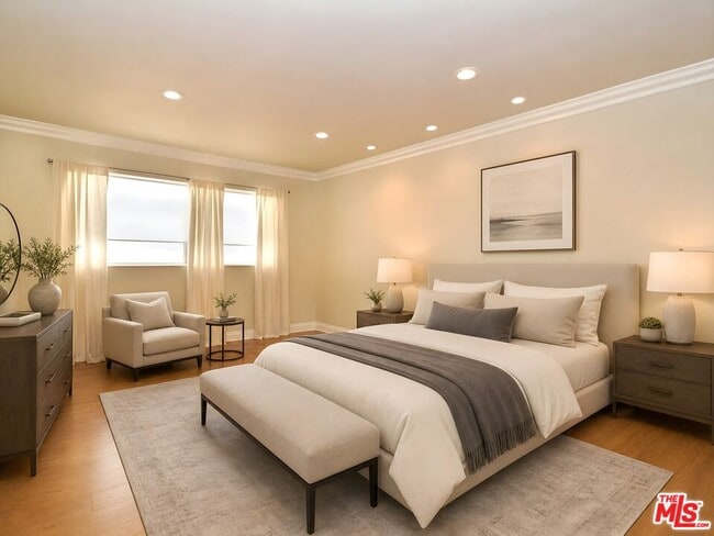 Photo - 5354 Lindley Ave Unit 301