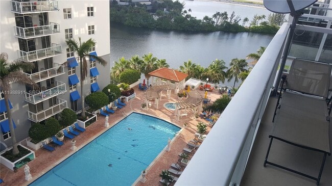 Building Photo - 5085 NW 7th St Unit 1011