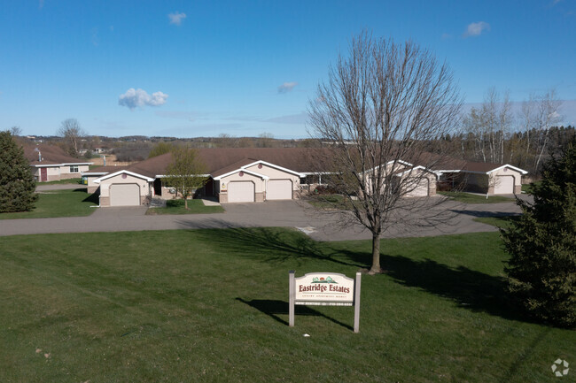 Front view - East Ridge Estates Apartments