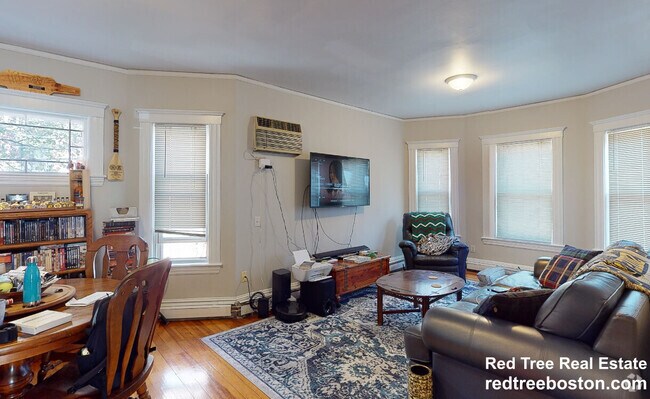 Building Photo - 8 Chapman Pl Unit 2 Rental