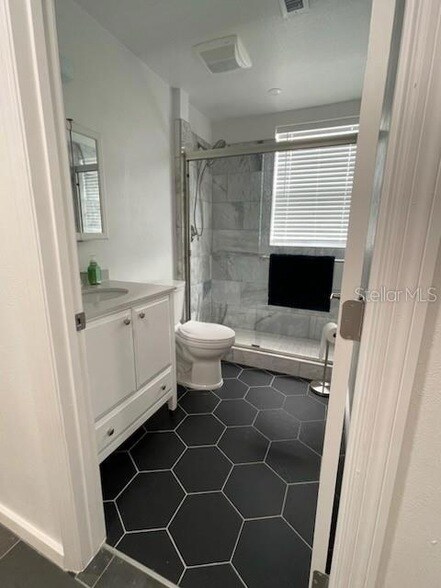 Photo - 33740 Larkin Rd
