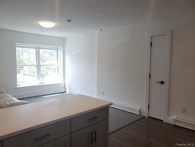 Photo - 100 Mariners Way