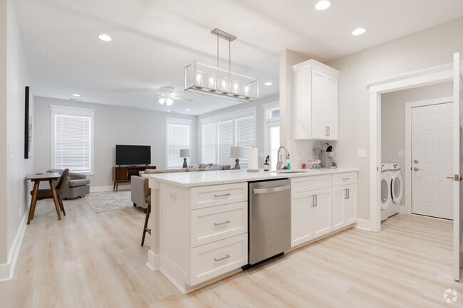 2 habitaciones, 2 baños, 1320 pies cuadrados, cocina - The Flats at Keystone