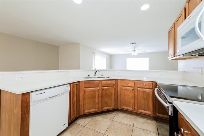 Photo - 480 Danube Dr