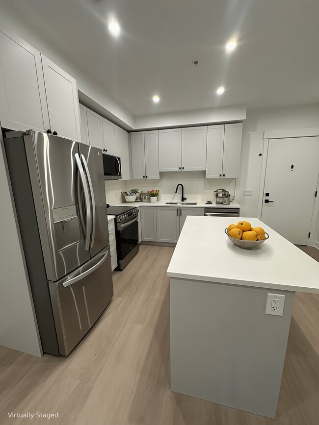 Photo - 20144-20186 86 Ave