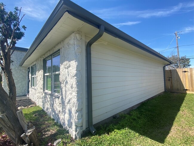 Photo - 4963 Culmore Dr