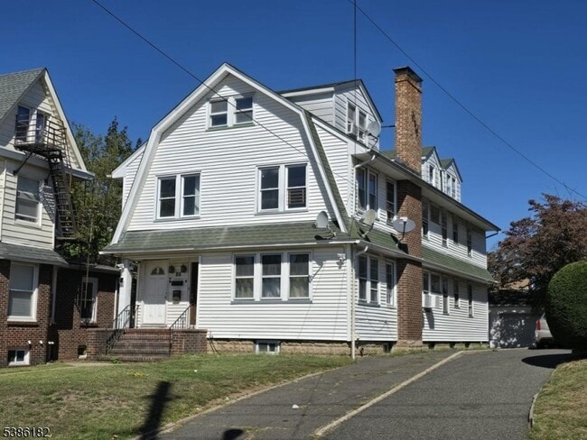 Building Photo - 86 Watsessing Ave Unit 2