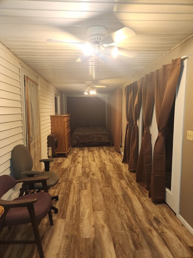 Building Photo - 9 Elm St Rental