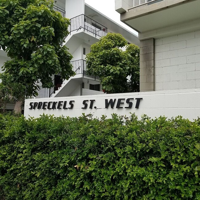 Photo - Available on 10/01/25, 660 sq ft, 2 Bedroo... Unit 302