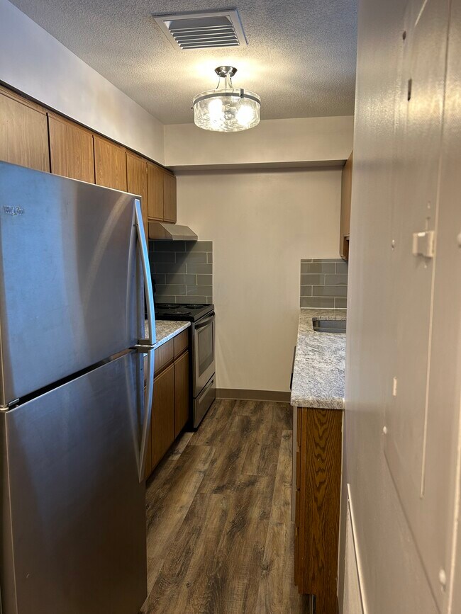 Photo - 324 W Crawford St Unit B