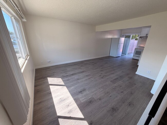 Photo - South Garden Apartments Unit 22447 #3