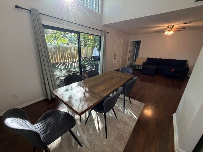 Photo - 1584 39th Ave