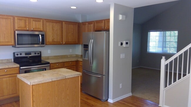 Photo - Single family 4 bed 3 bath for rent