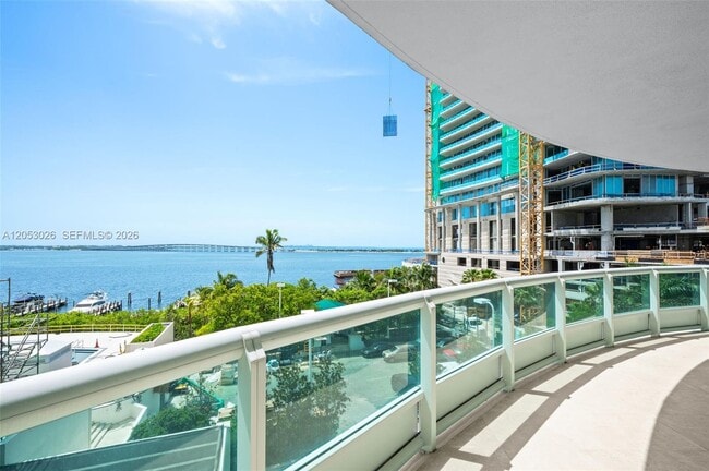 Building Photo - 1643 Brickell Ave