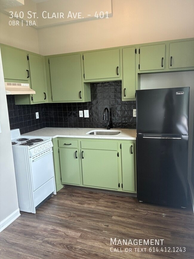 Building Photo - 340 St Clair Ave Unit 401