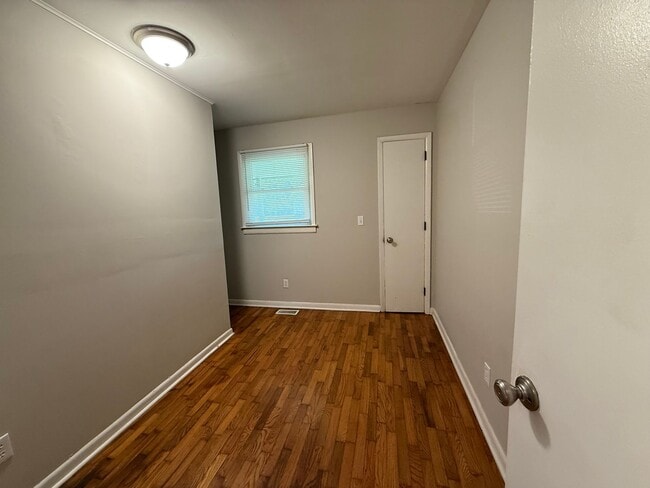 Photo - Great 3 bedroom 2 bath with garage