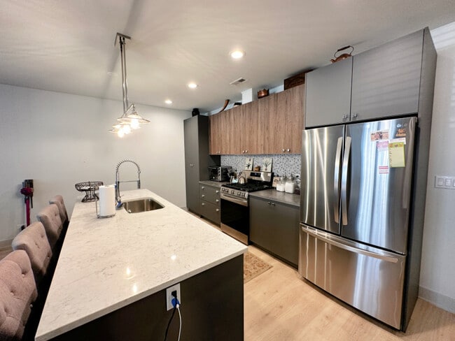 Photo - 4420 S Prairie Ave Unit 3