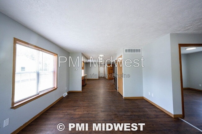 401 Franklin Ave