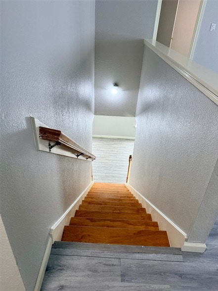 3851 Bridgebluff Ln