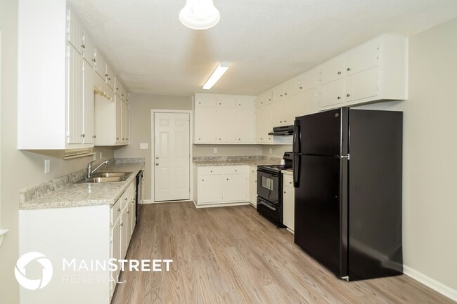 Photo - 1037 Medina Dr