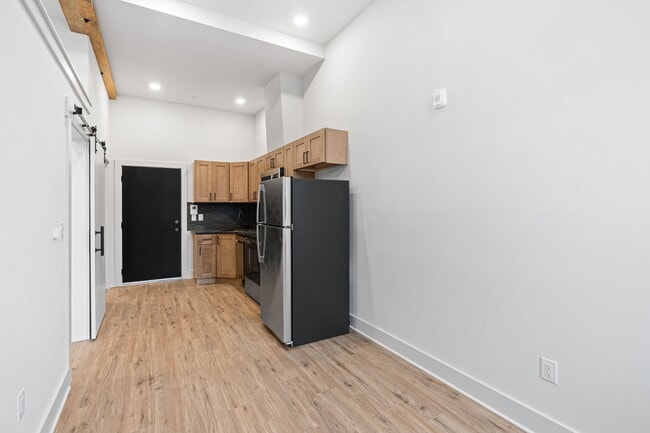 Photo - Trent Manayunk