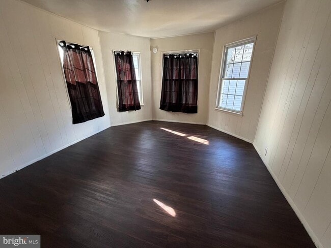 Photo - 112 W Main St Unidad B