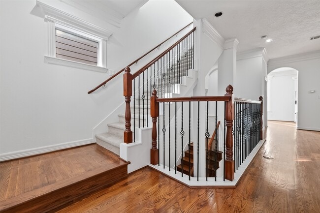 Photo - 1002 W 22nd St