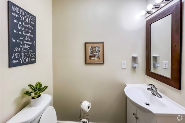 Building Photo - 1528 5th St Rental